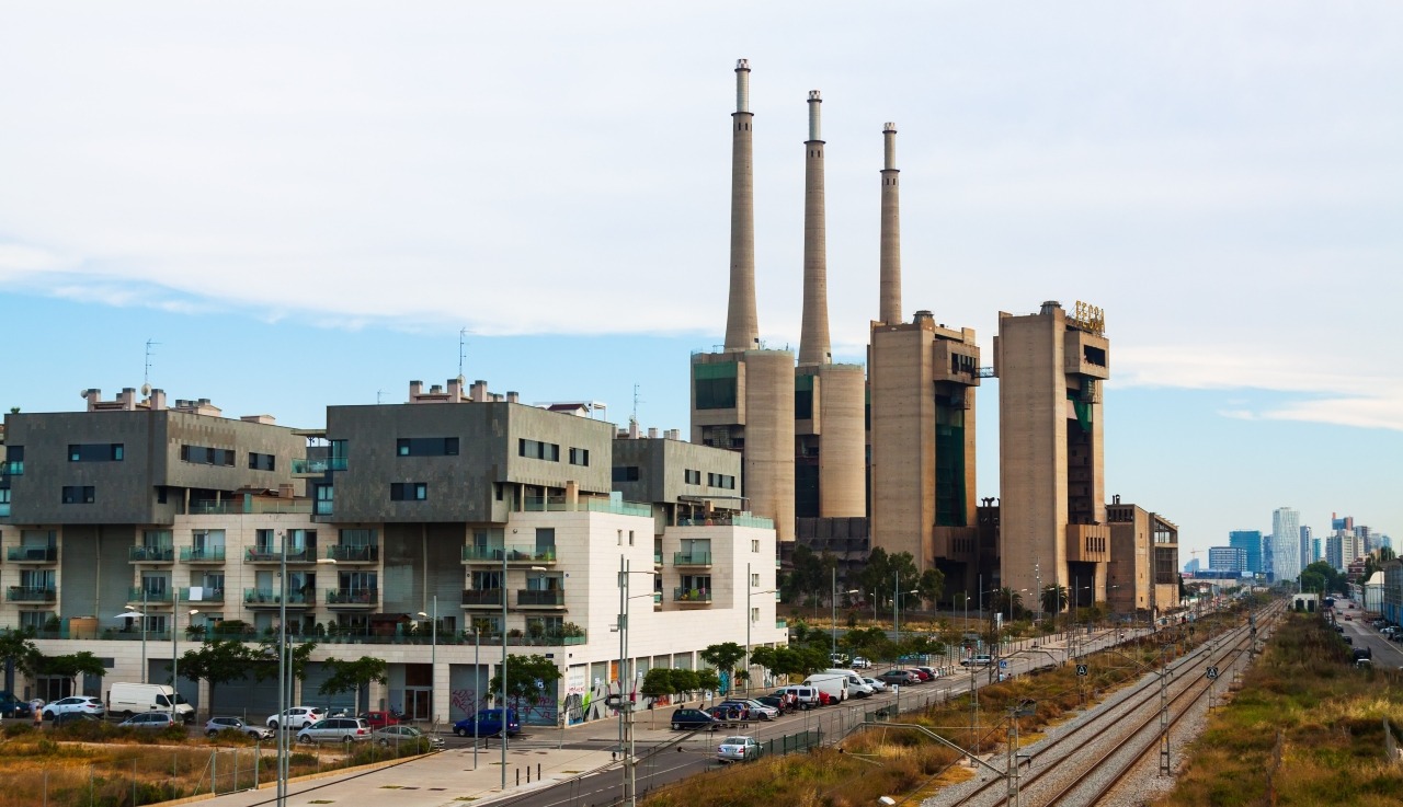 Перенос заводов в западный Китай в 2025–2026 годах