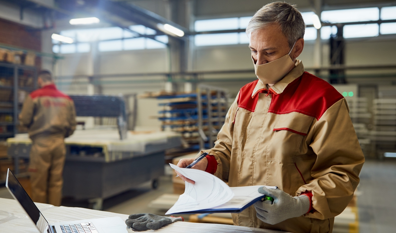 Производственный договор: особенности и риски